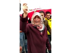 Şehit Yürüyüşüne Katılan Kadının Söyledikleri Sosyal Medyada Yankı Buldu