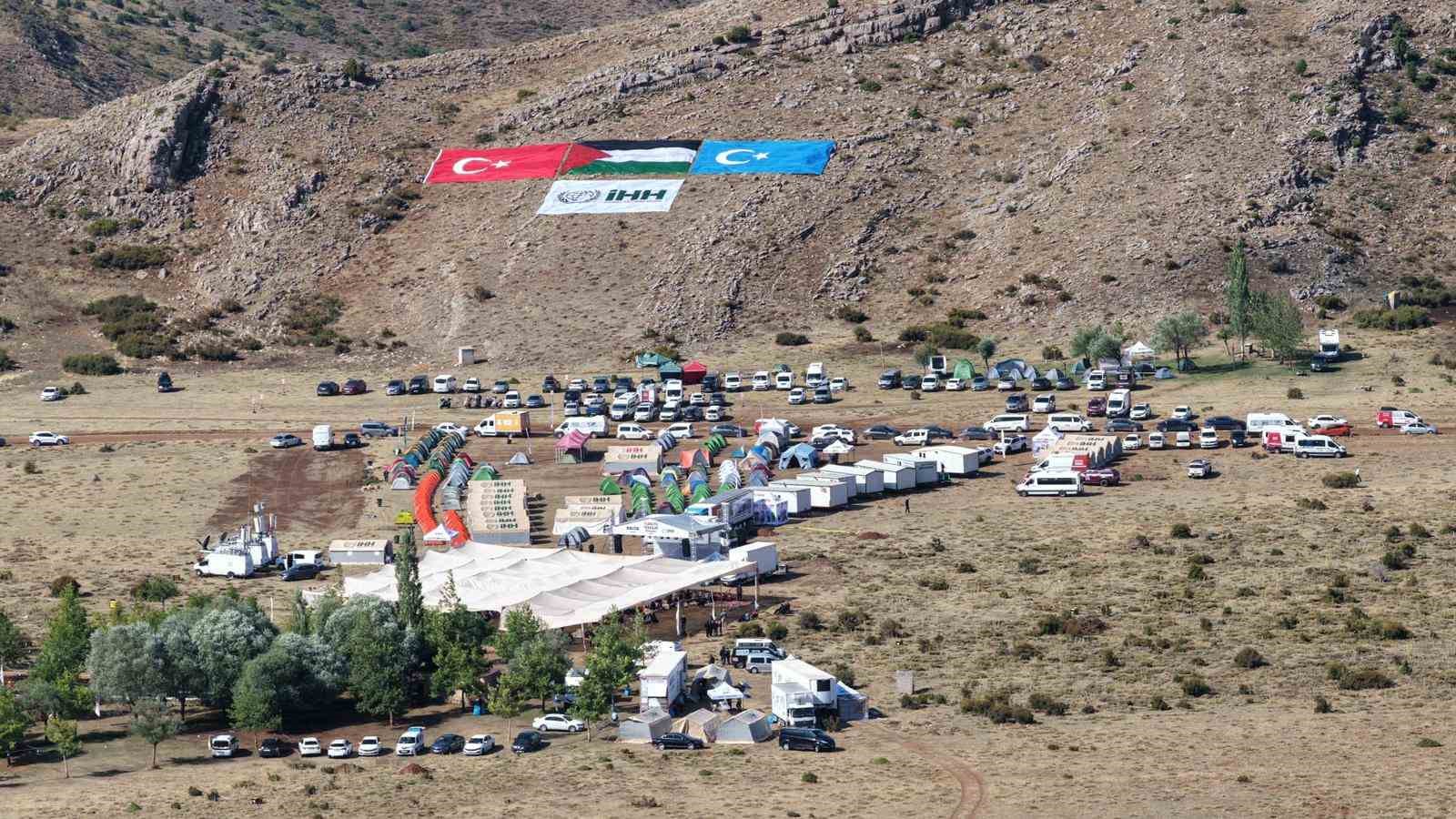 ihh-turkiye-teskilat-bulusmasi-yahyali-aladaglar-da-devam-ediyor