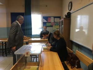 Esenler’de Olmayan Mahalle İçin Muhtarlık Seçimi Yapıldı