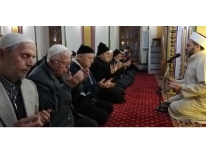 Aydın’da Seher Vakti Eller ‘Bahar Kalkanı Harekatı’ İçin Semaya Kalktı