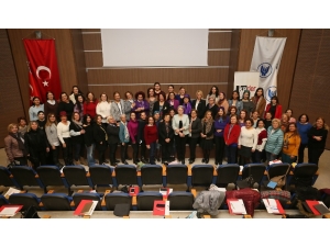 Kadınlar İçin Siyaset Okulu