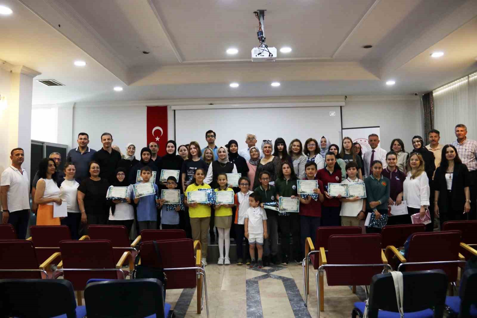 yalova-da-dilimizin-zenginlikleri-odul-toreni