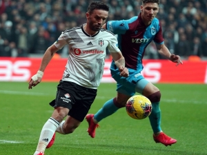 Beşiktaş’ta Gökhan Gönül Şoku