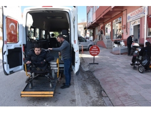 Bu Servisle Engeller Aşılıyor