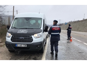 Amasya’da Jandarmadan ‘Sahte Plaka’ Denetimi