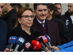 Ticaret Bakanı Ruhsar Pekcan, Doğubeyazıt’ta Yaralıları Ziyaret Etti