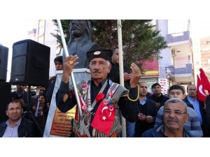 Şehitler İçin Bayrak Yürüyüşü