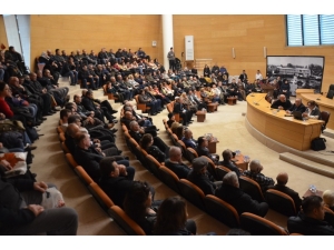 Akhisar Belediyesi Deprem Uzmanlarını Vatandaşla Buluşturuyor