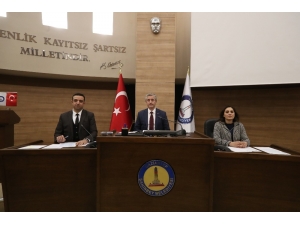 Şahinbey Belediyesi Meclisinde Şehitler Anıldı