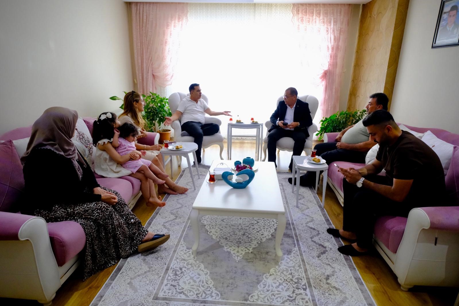 baskan-dal-dan-15-temmuz-sehidinin-ailesine-ziyaret