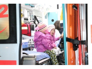 Başkent’te 6 Katlı Apartmanda Çıkan Yangında 6’sı Çocuk 12 Kişi Dumandan Etkilendi