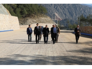 Başkan Sarı: “Kale Yolu Çalışmalarımızda Sona Geldik”