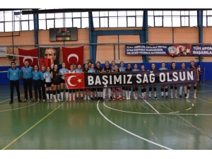 Voleybol Takımından Duyarlı Davranış