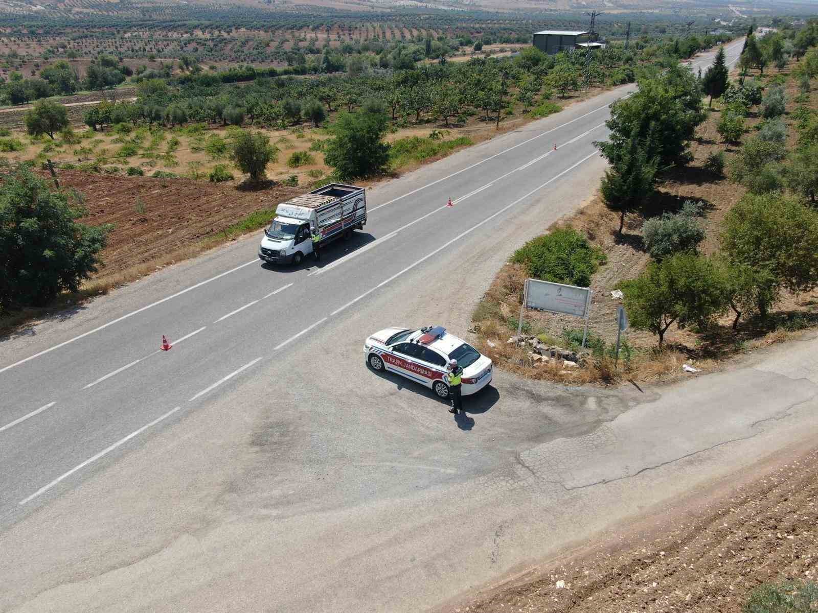 kilis-te-trafik-guvenligi-icin-dron-ile-denetimi-gerceklesti