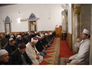 Antalya, Sabah Namazında Mehmetçik İçin Buluştu