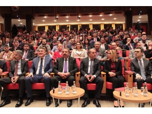 Tobb Yönetim Kurulu Sayman Üyesi Yavuz: “Sanayi Devrimi’ni Iskaladık Fakat E-ticareti Kaçırmamalıyız”