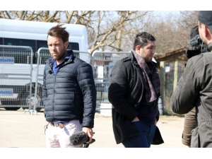 Yunanlı Gazeteciye Mülteciden ‘Tokat’ Gibi Cevap