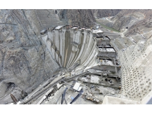 Yusufeli Barajında Yükseklik 190 Metreye Ulaştı