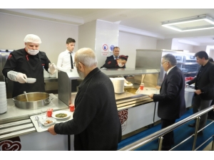 Hayırsever İle Başkan Farkı