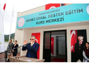Ahmet Erkal Destek Eğitim Kurs Merkezi Açıldı