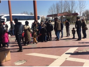 Batman’da Mülteciler Terminallere Akın Etti
