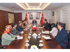 Vali Demirtaş: "Çevre Bilinci Kültür Göstergesidir"