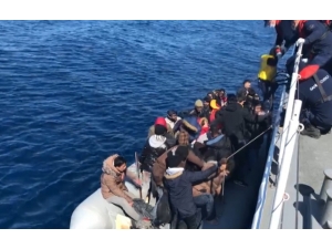 196 Göçmen Sahil Güvenlik Ekiplerince Kurtarıldı