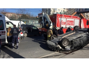 Makas Atan Sürücü Araçlara Çarpıp Takla Attı