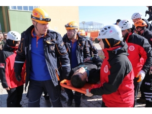 Sivas’ta Nefes Kesen Tatbikat