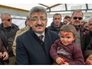 Vali Bilmez, Deprem Bölgesine Yapılacak Konutlarla İlgili Bilgi Verdi