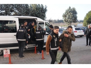 Yalova Belediyesindeki Yolsuzluk Soruşturması Kapsamında Adliyeye Sevk Edilen 5 Kişi Tutuklandı