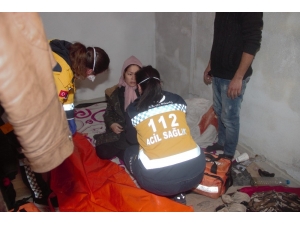 Yunanlıların Parasını Alıp Gönderdiği Hamile Kadın Hastaneye Kaldırıldı