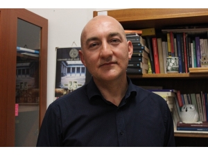 Güllüpınar: "Göçmenlerle İlgili Yıkıcı Değil Yapıcı Olunmalı"