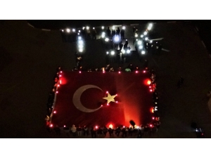 ‘Bahar Kalkanı’ Ve Şehitler Anısına Işık Şöleni