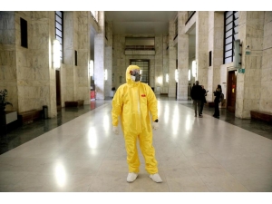 İtalya’da Virüs Nedeniyle Ölü Sayısı 79’a Yükseldi