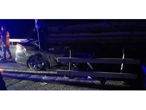 Başkent’te Otomobil Tır’a Ok Gibi Saplandı: 2 Ölü