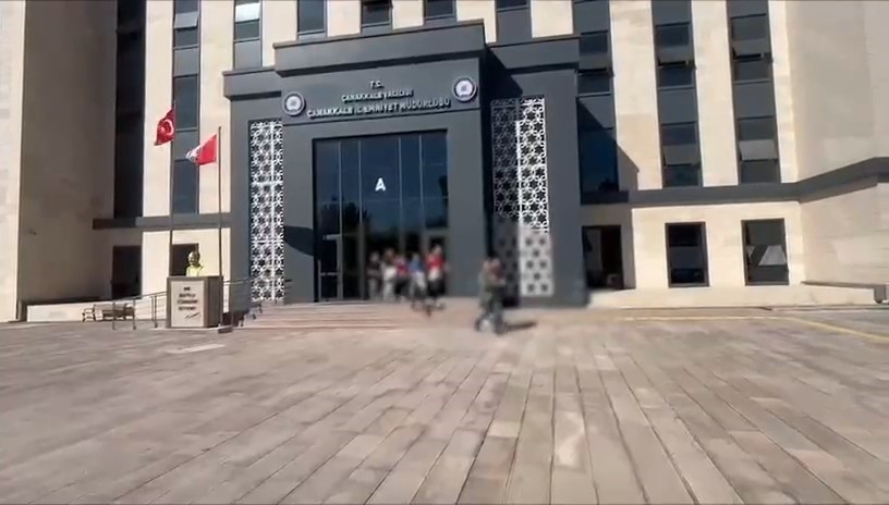 canakkale-de-kacak-gocmen-operasyonu-7-organizator-115-kacak-gocmen-yakalandi