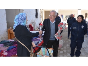 Başkan Himam’dan Gömeçli Kadınlara Anlamlı Jest