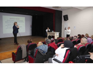Bayraklı’da Alzheimer Semineri