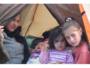 200 Kilometrelik Sınıra Uzanan Umut Yolcuları