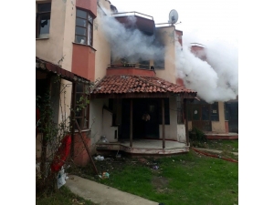 Tersane İşçilerinin Kaldığı Villa Yandı