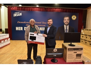 Başkan Kocaispir’den Muhtarlara Bilgisayar