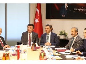 Kırgız Büyükelçi’den Kayso’ya Ziyaret