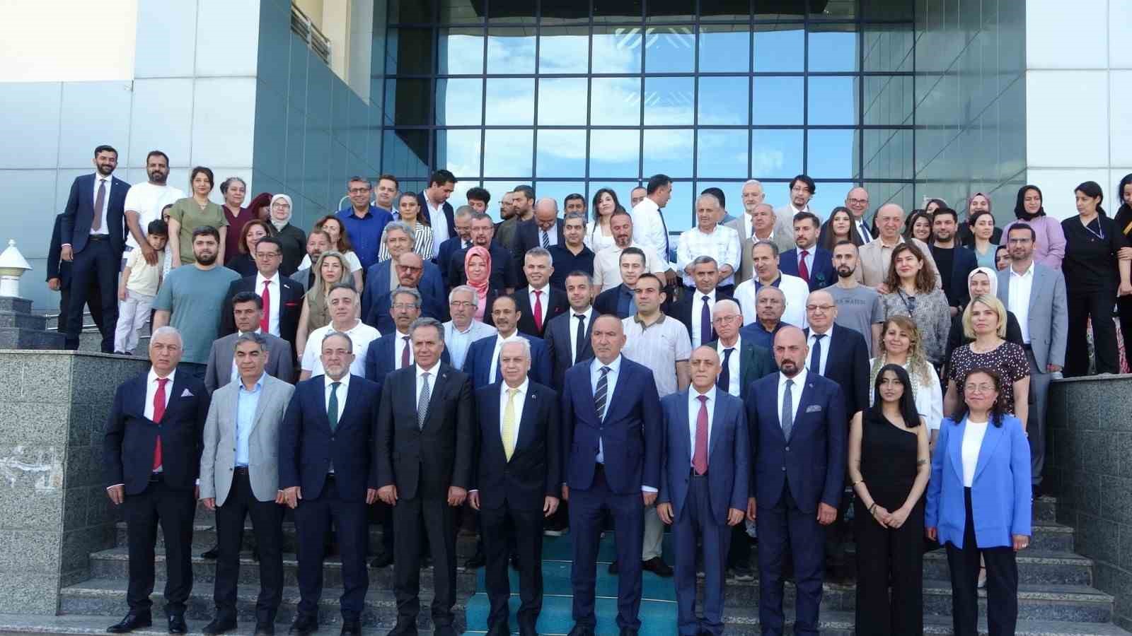 inonu-universitesi-karaciger-naklinde-25-yili-geride-kaldi