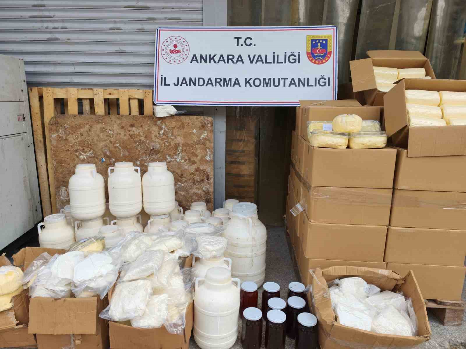 ankara-da-sahte-gida-operasyonu-838-kilogram-sut-ve-sut-urunu-ele-gecirildi