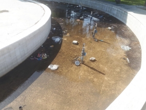 Milas Belediyesi Şehitlik Anıtını Yarım Bıraktı