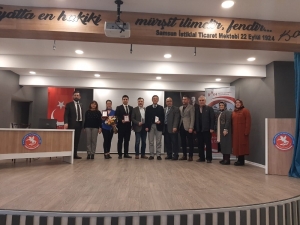 Doktorlarda Öğretmen Ve Öğrencilere Yeşilay Semineri