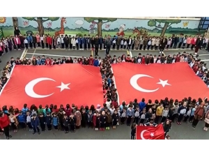 Minik Öğrencilerden Mehmetçiğe Anlamlı Destek