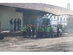 Devrilen Vincin Altında Kalan İşçi Ağır Yaralandı