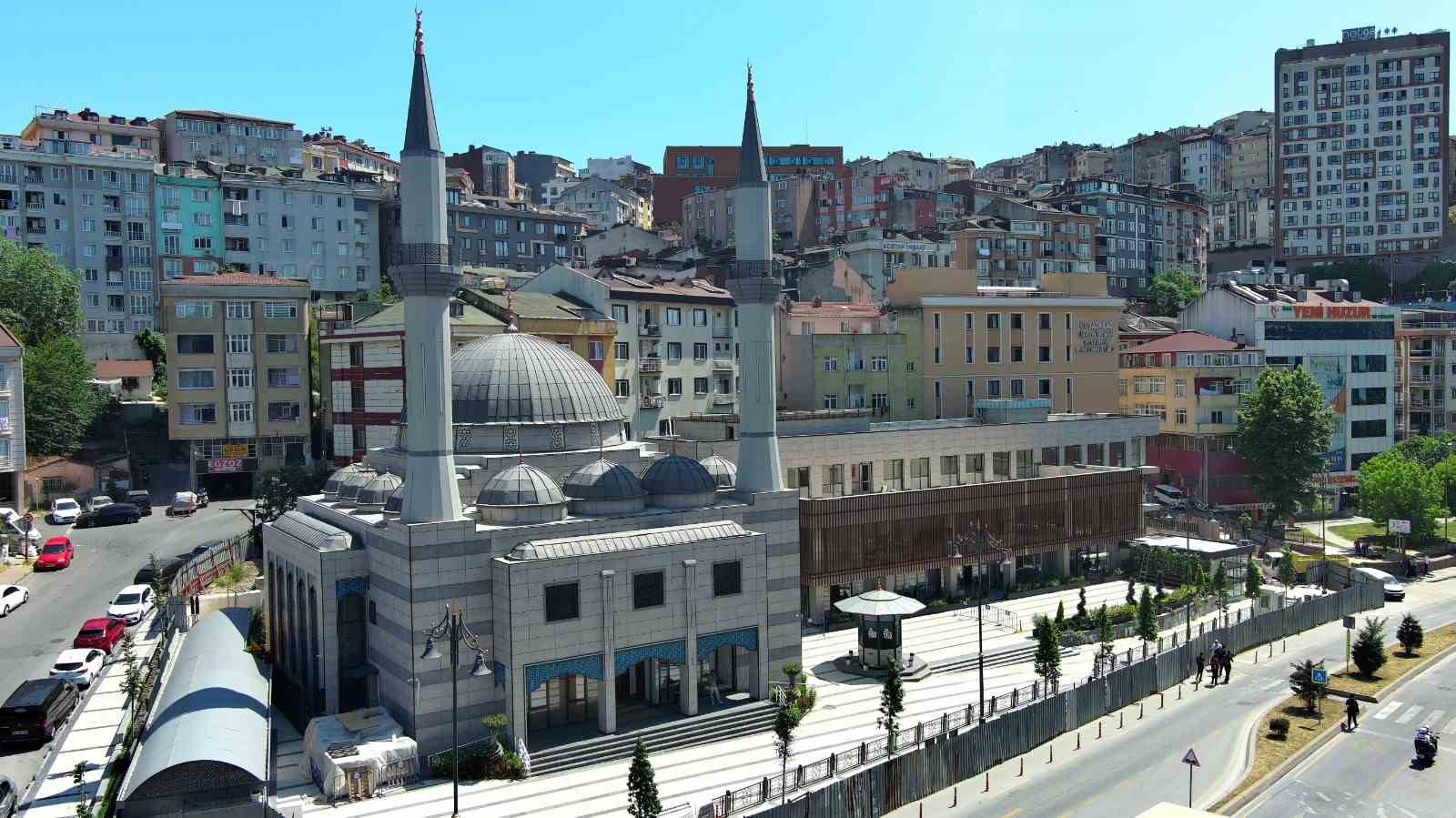 kagithane-de-ayazma-camii-ve-kulliyesi-acilis-icin-gun-sayiyor